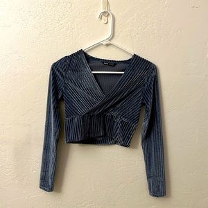 Long sleeve, a little crop.